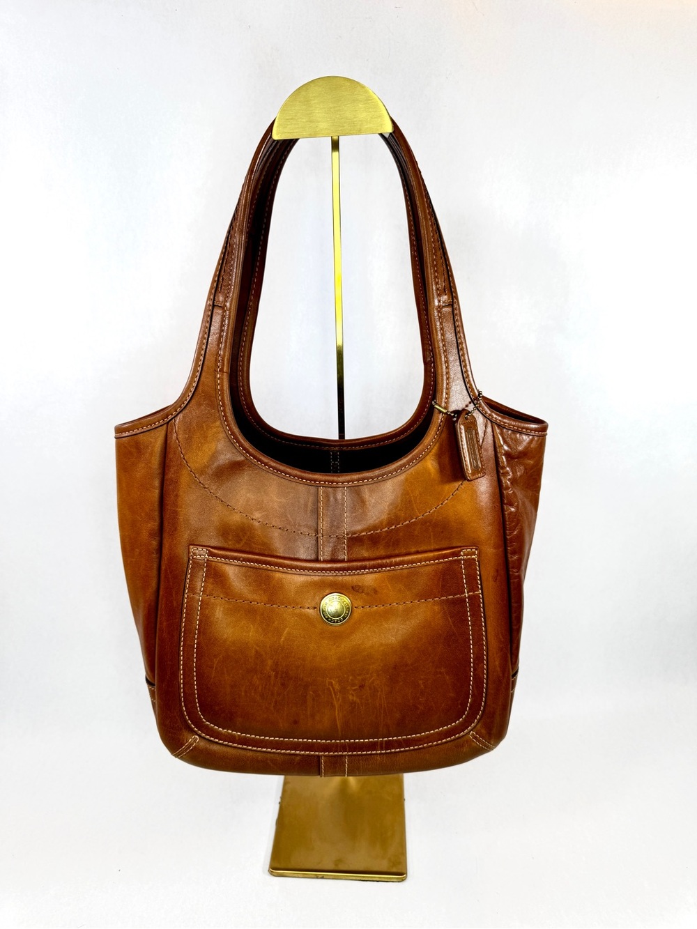 Leather Shoulder Tote Bag in Brown - Classic Women's Handbag
